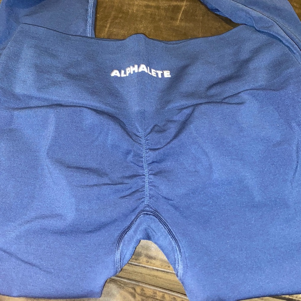 Alphalete Amplify Legging  in victory Blue